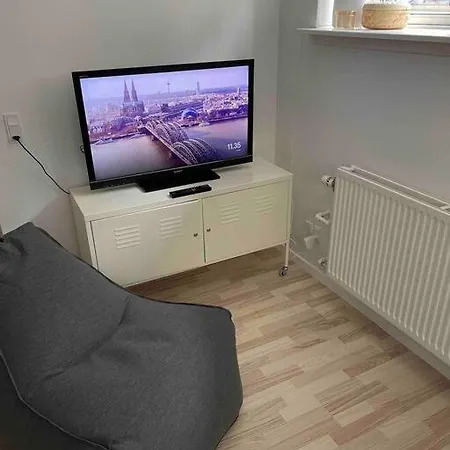 Super Saver ! Bo Billigt I Centrum Apartmán *